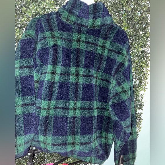 Mens WOOLRICH Green and Black Plaid Fleece Pullover - Picture 3 of 3